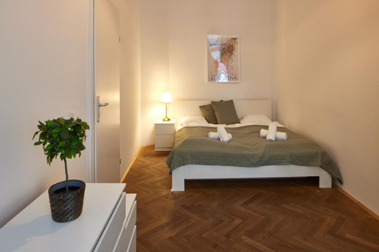 Beautiful Restored - Close To Metro - II Vienne Extérieur photo